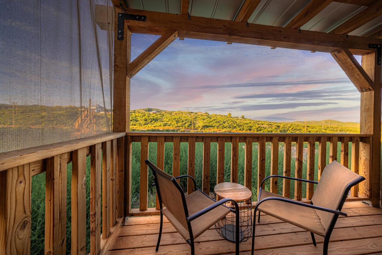 -Pet Friendly- Miners Cabin #6 - King Bed With Private Balcony Tombstone Exterior foto
