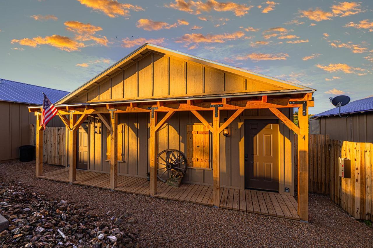 -Pet Friendly- Miners Cabin #6 - King Bed With Private Balcony Tombstone Exterior foto